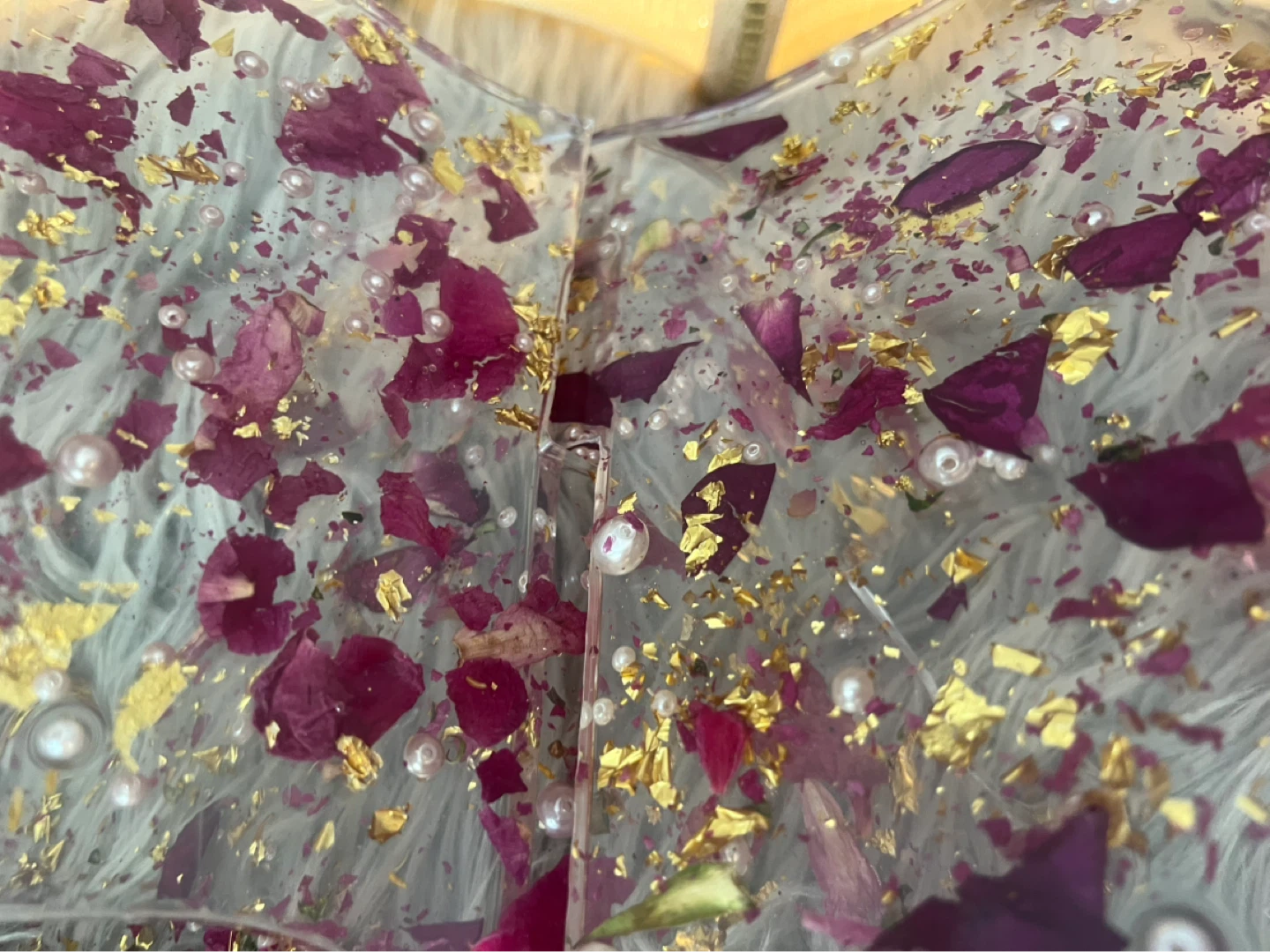 Handmade Resin stand with Rose Petals and Gold Flakes - photo 3
