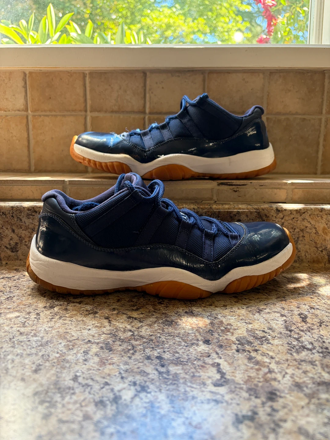 Air Jordan 11 Retro Navy Gum Sole