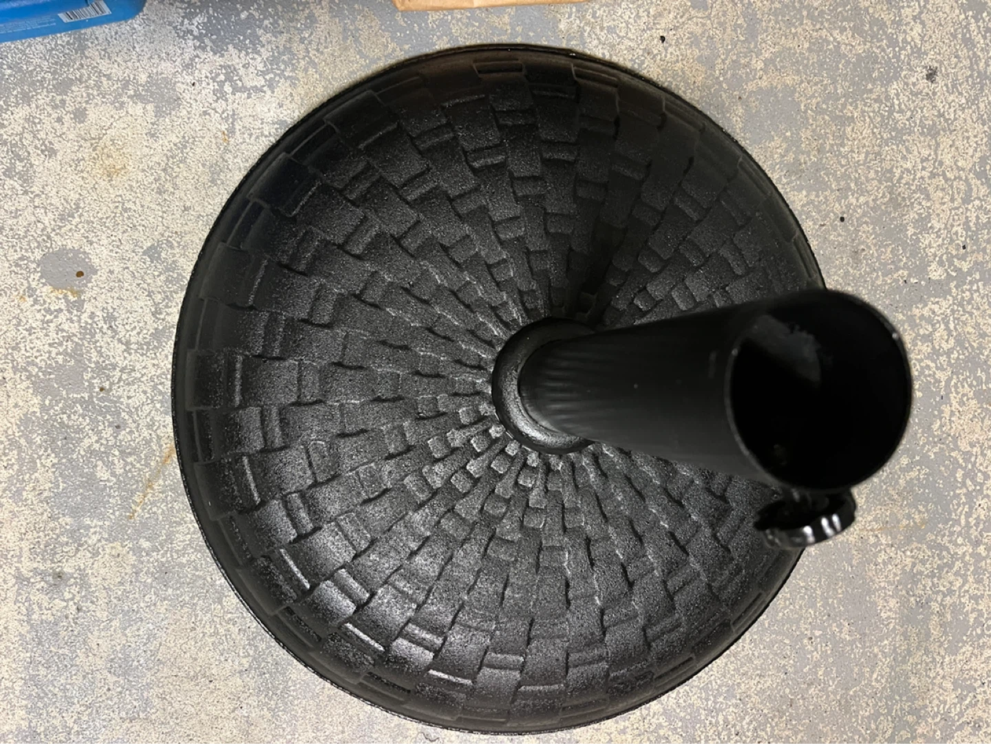 Black Outdoor Umbrella Base Stand - photo 3
