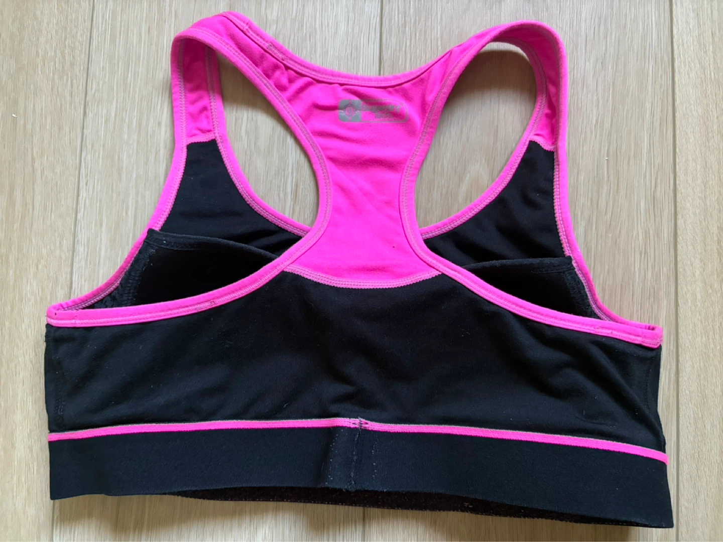 2 Medium superdry Sports Bra black pink moulded cups medium - photo 4