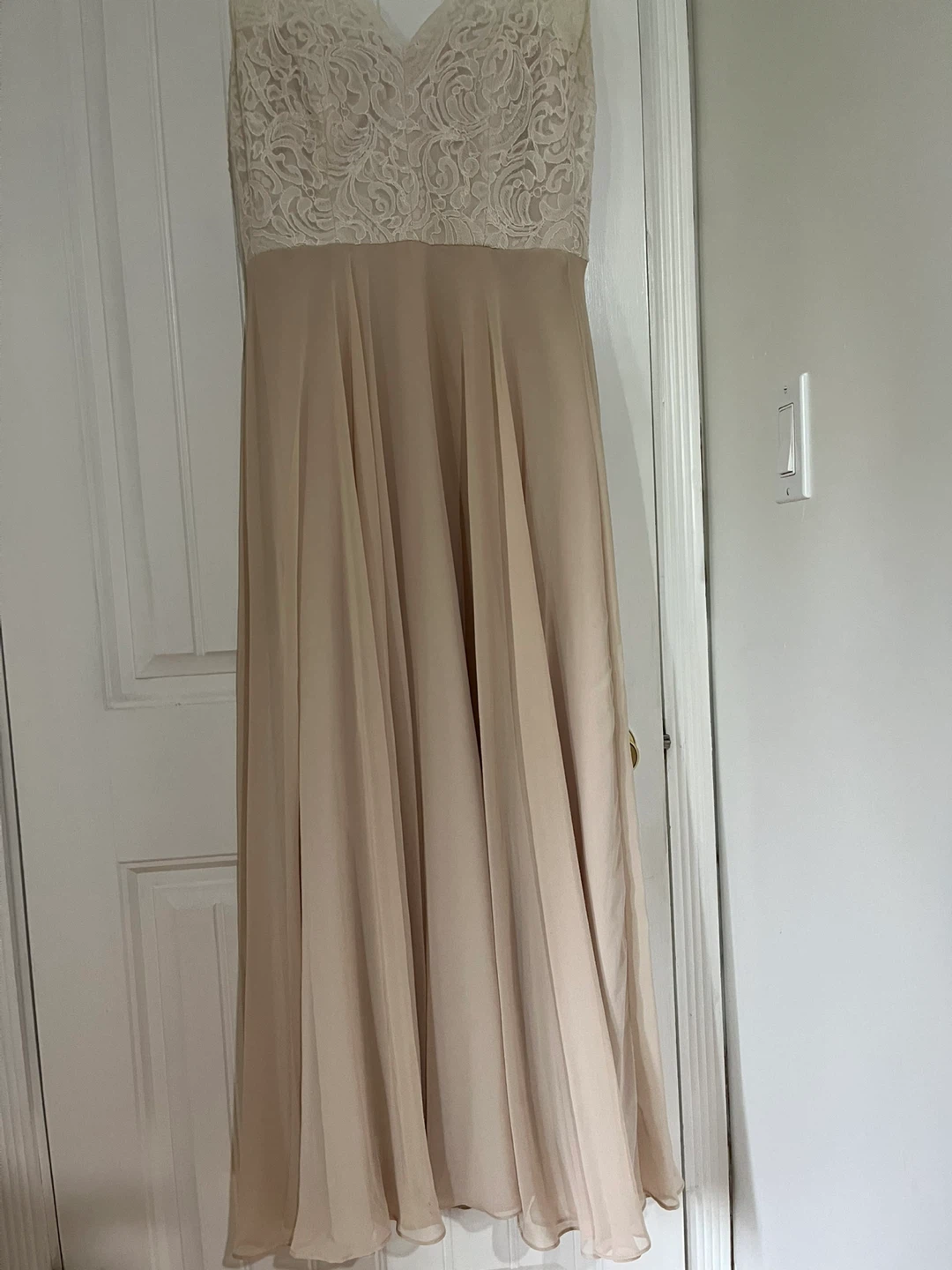 Women's Formal Lace Dress - photo 2