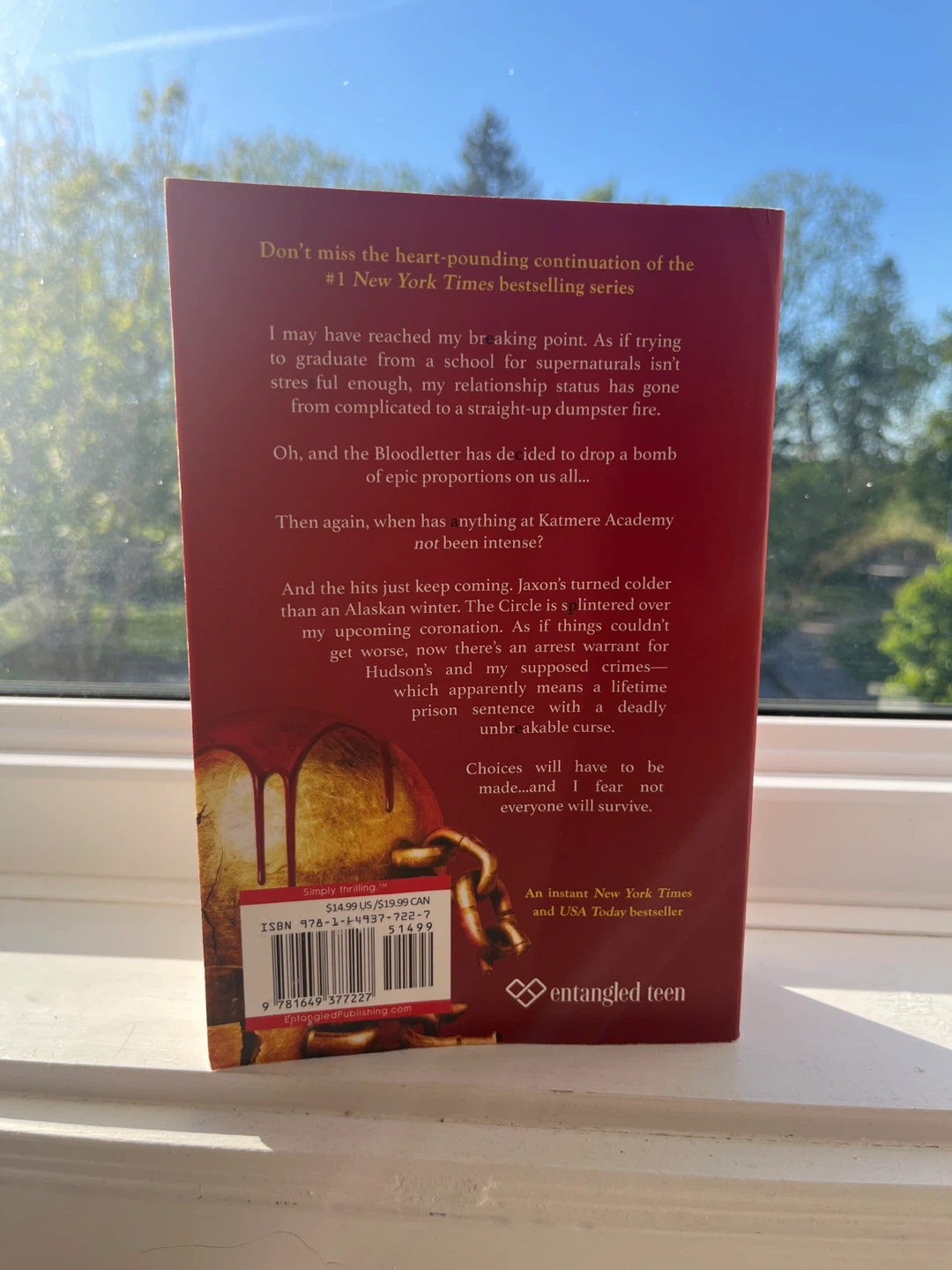 Covet by Tracy Wolff Paperback Book - photo 2