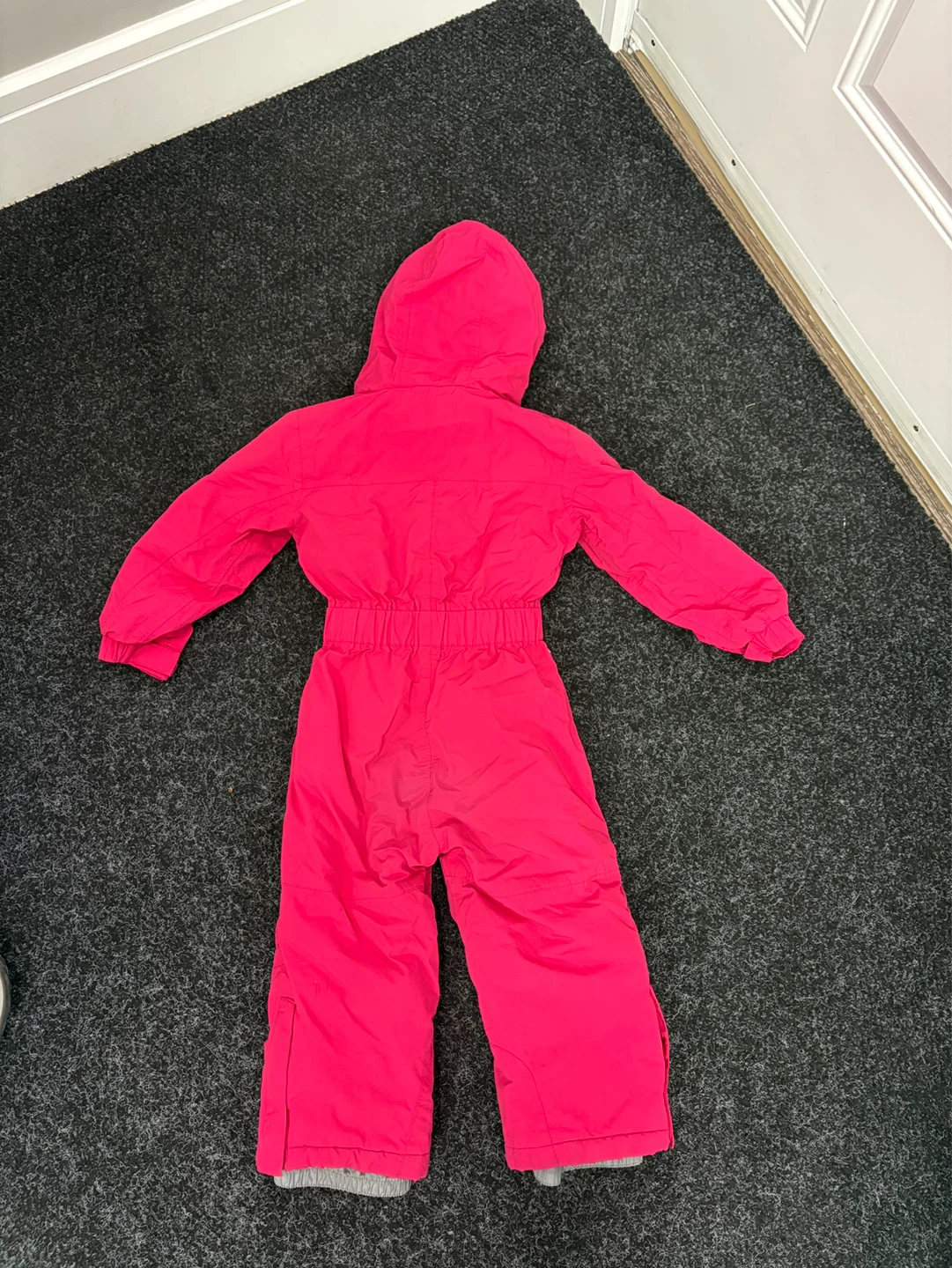 Mountain Warehouse Pink Snowsuit - Size is 2-3 years - photo 2