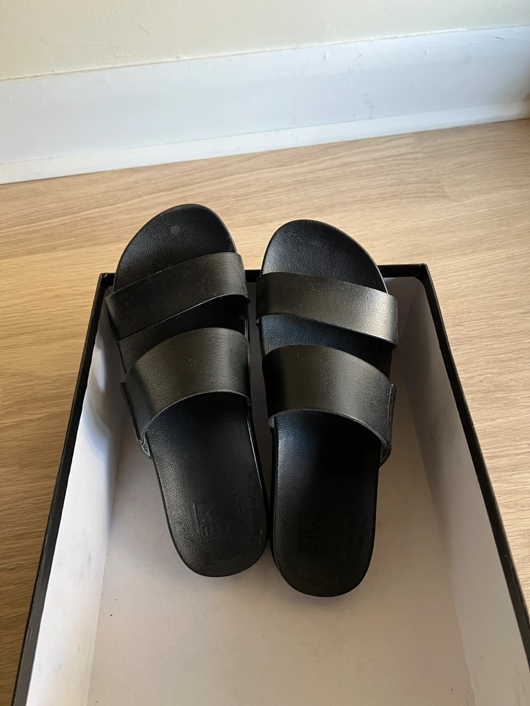 Reef Black Slides