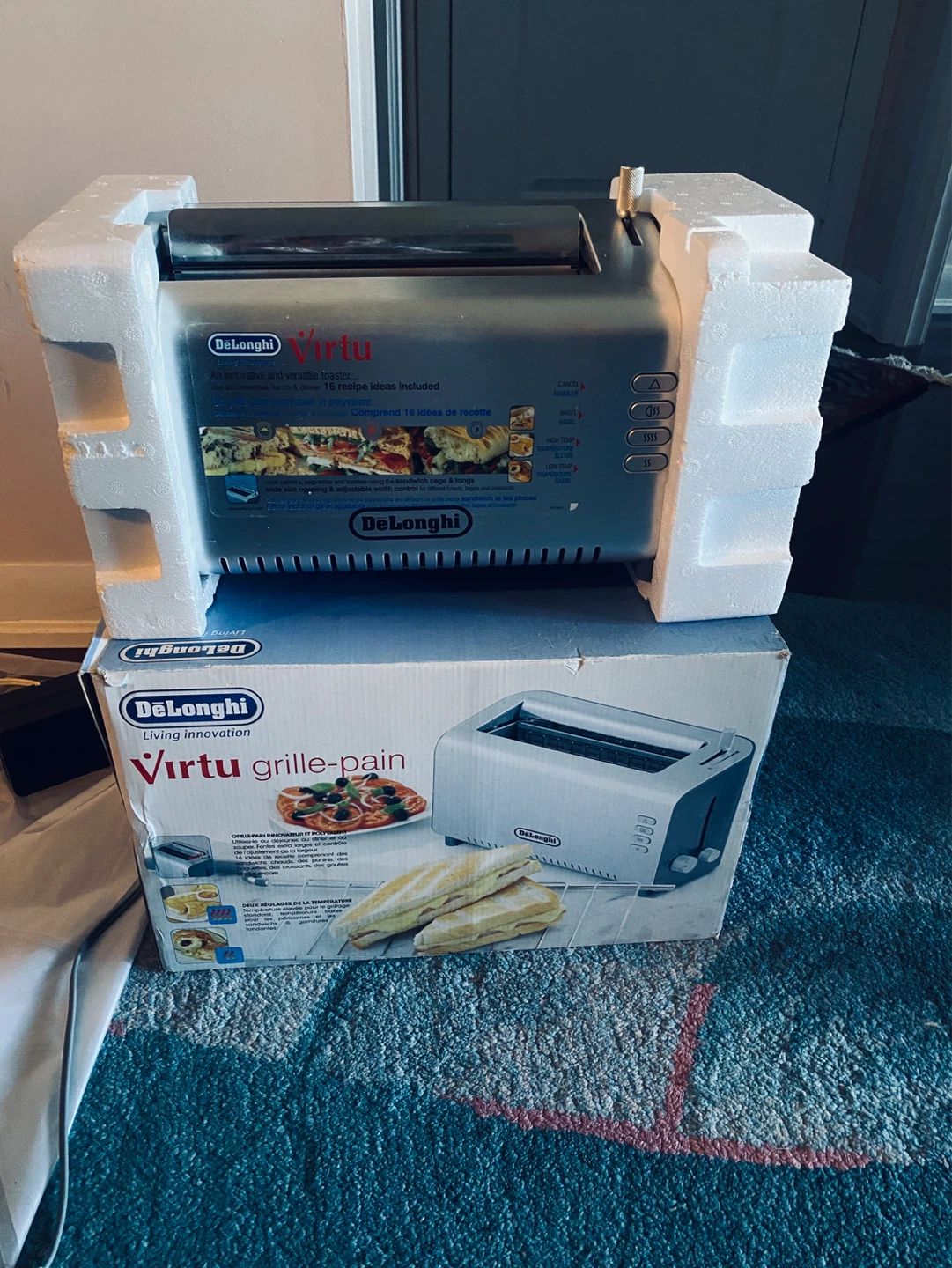 DeLonghi Virtu Grille-Pain / Toaster Oven