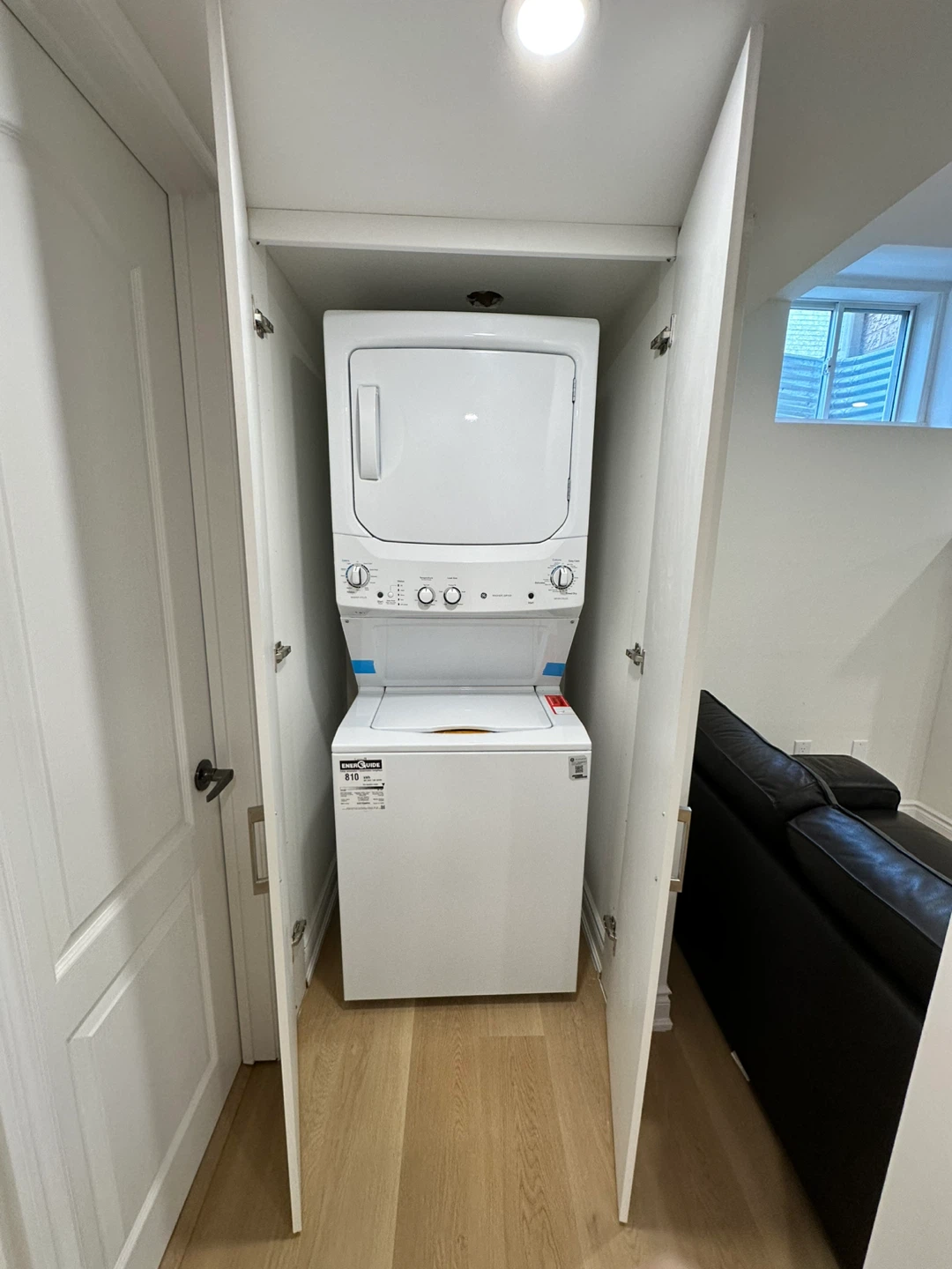 2 room 1 bath legal basement in Churchill meadows, Mississauga - photo 4