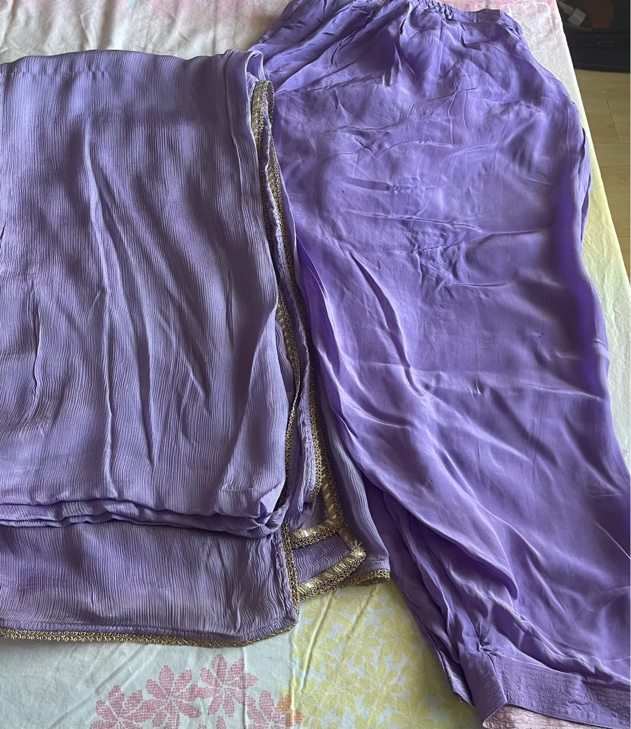Women's Traditional Outfit - photo 2