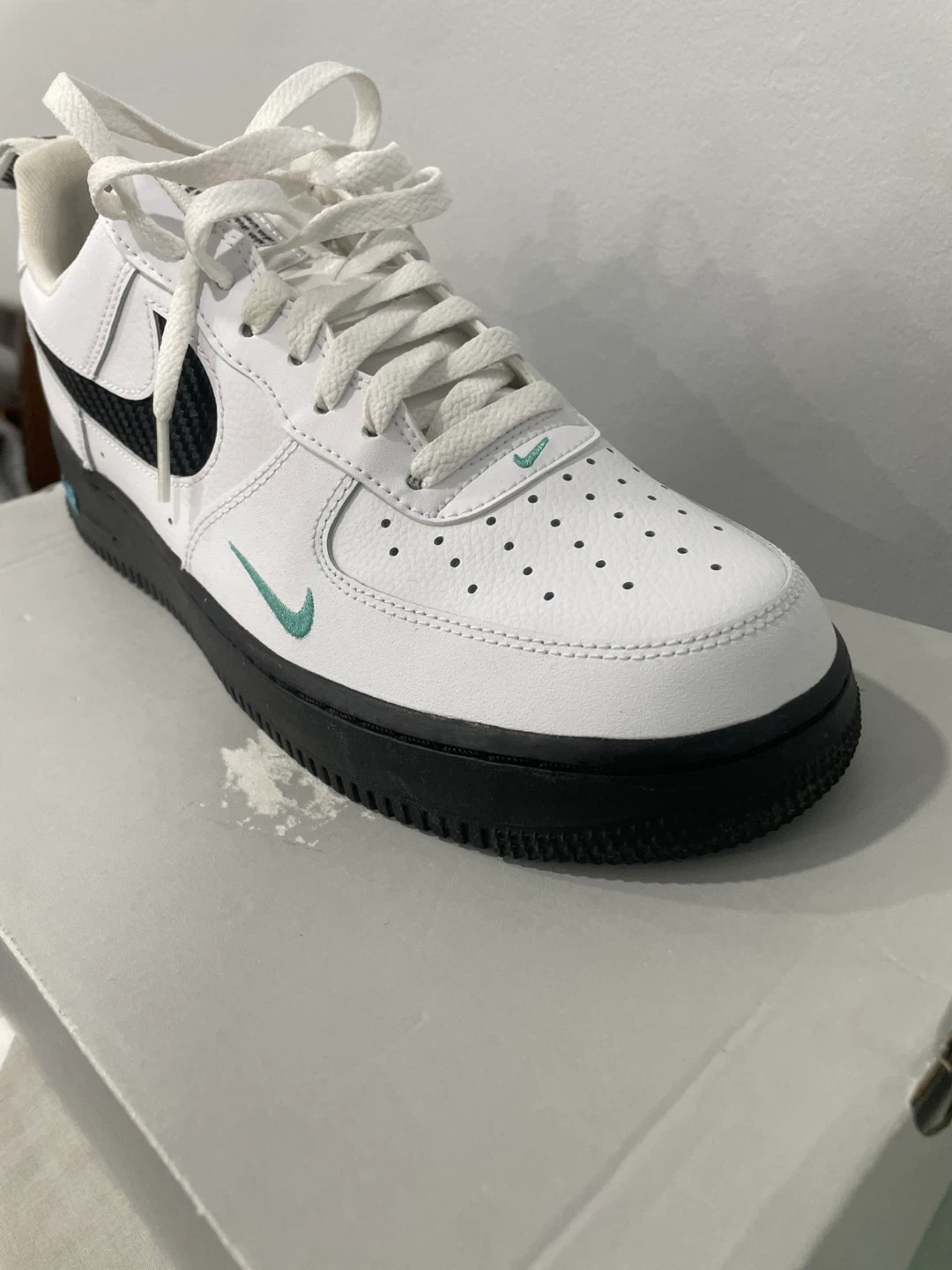 Nike Air Force 1 Low White Black Teal Size 9 - photo 3