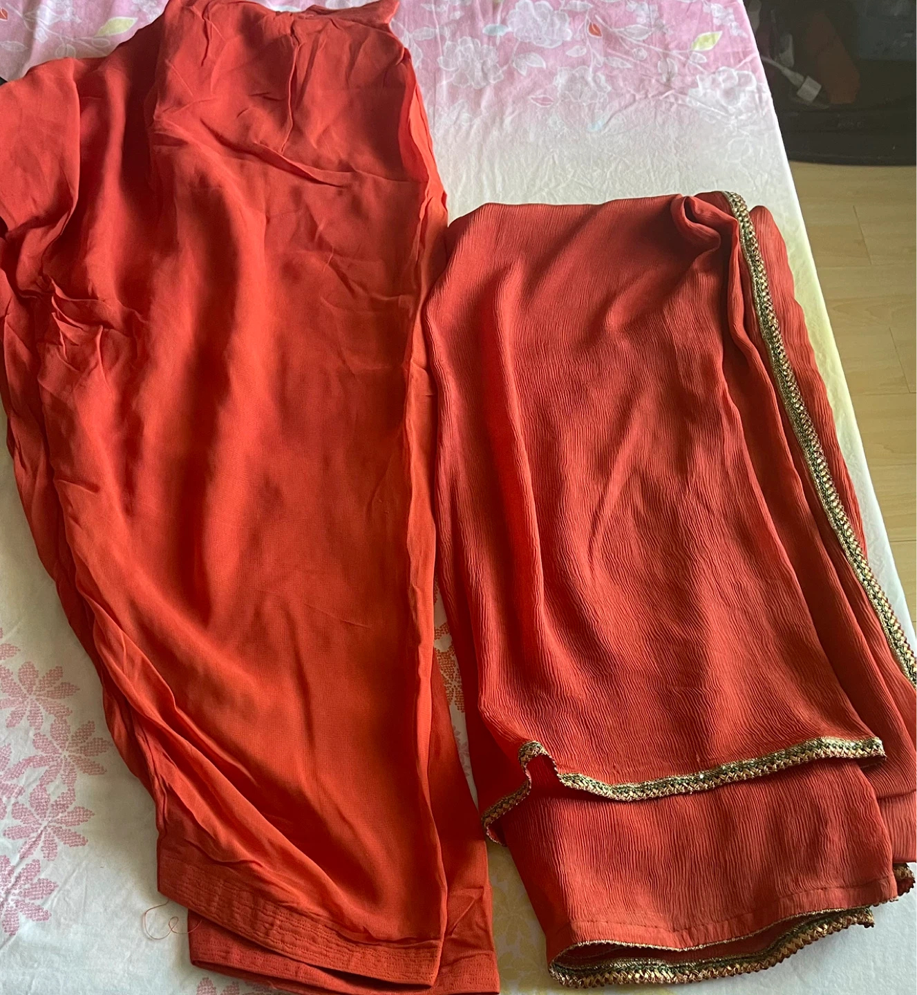 Red Embroidered 3-Piece Shalwar Kameez - photo 2