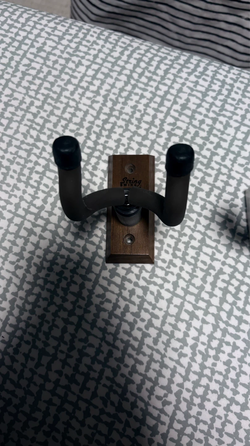 Guitar wall mounts