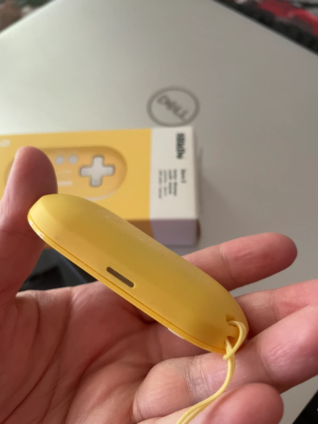8BitDo Zero 2 Bluetooth Gamepad - Yellow - photo 4