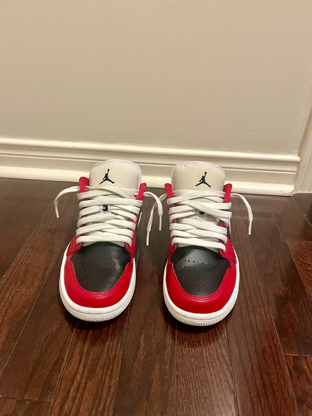 Air Jordan 1 Low Chicago Flip