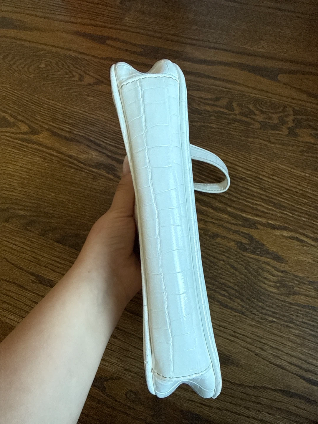 White Crocodile-Embossed Shoulder Bag - photo 3