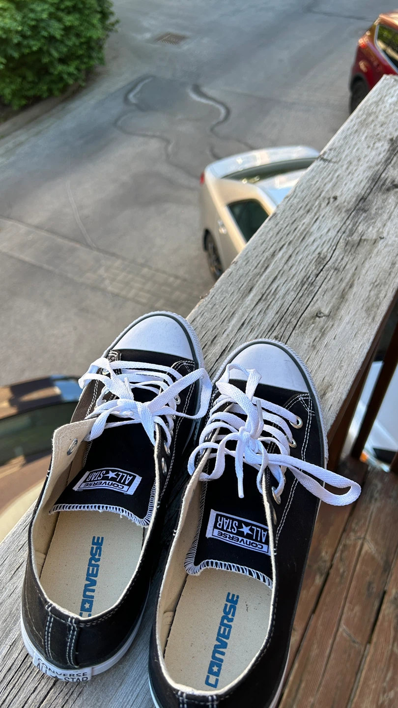Converse Low Top, Men’s 9.5 size - photo 4