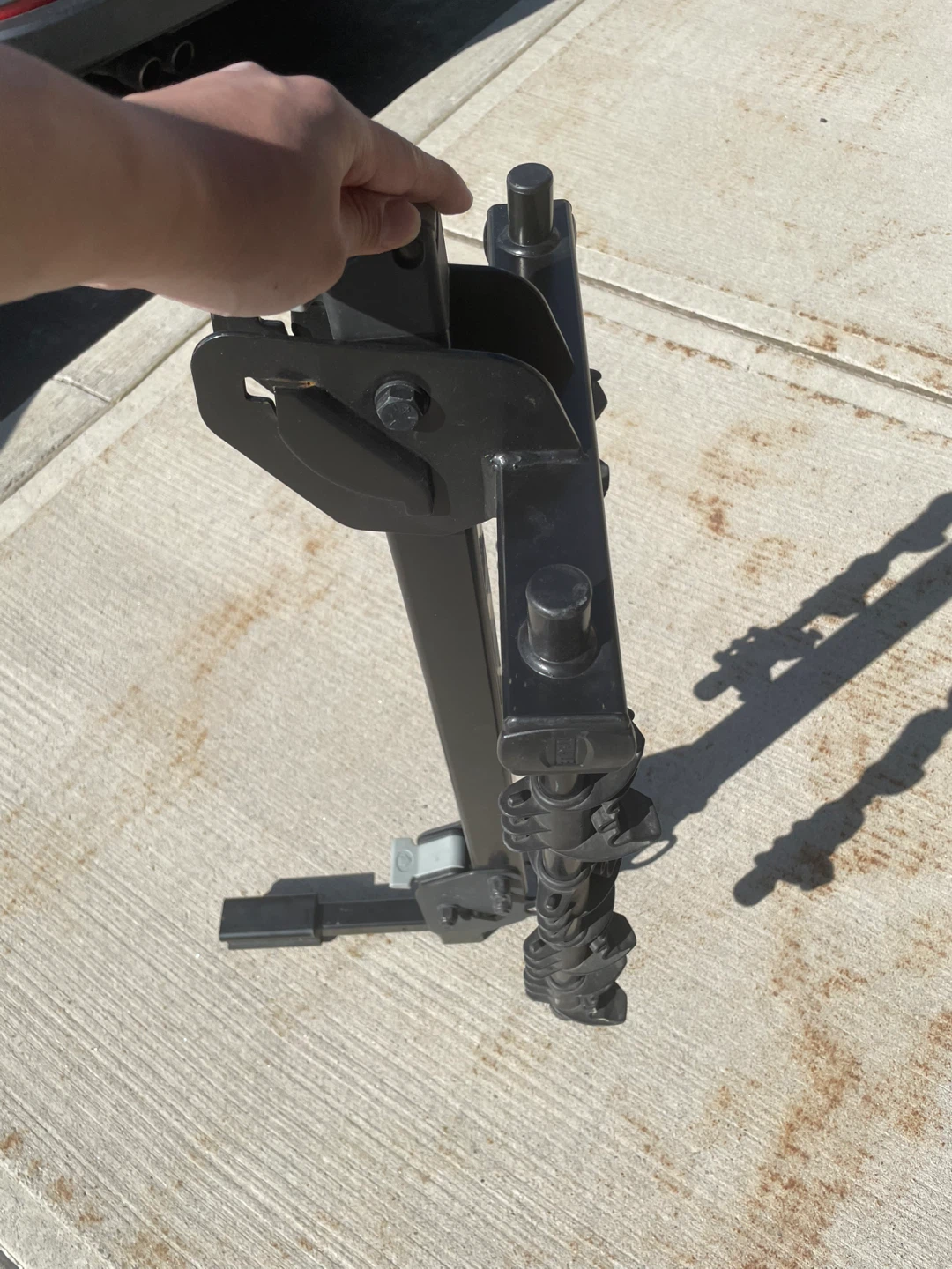Thule Trailway 4-Bike Hitch Mount Bike Rack - photo 2