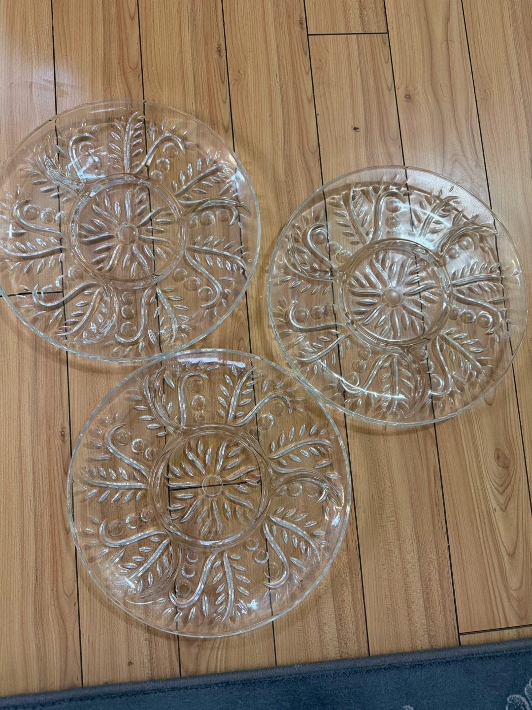 3 Clear Glass Serving Dishes – Elegant & Decorative - photo 3