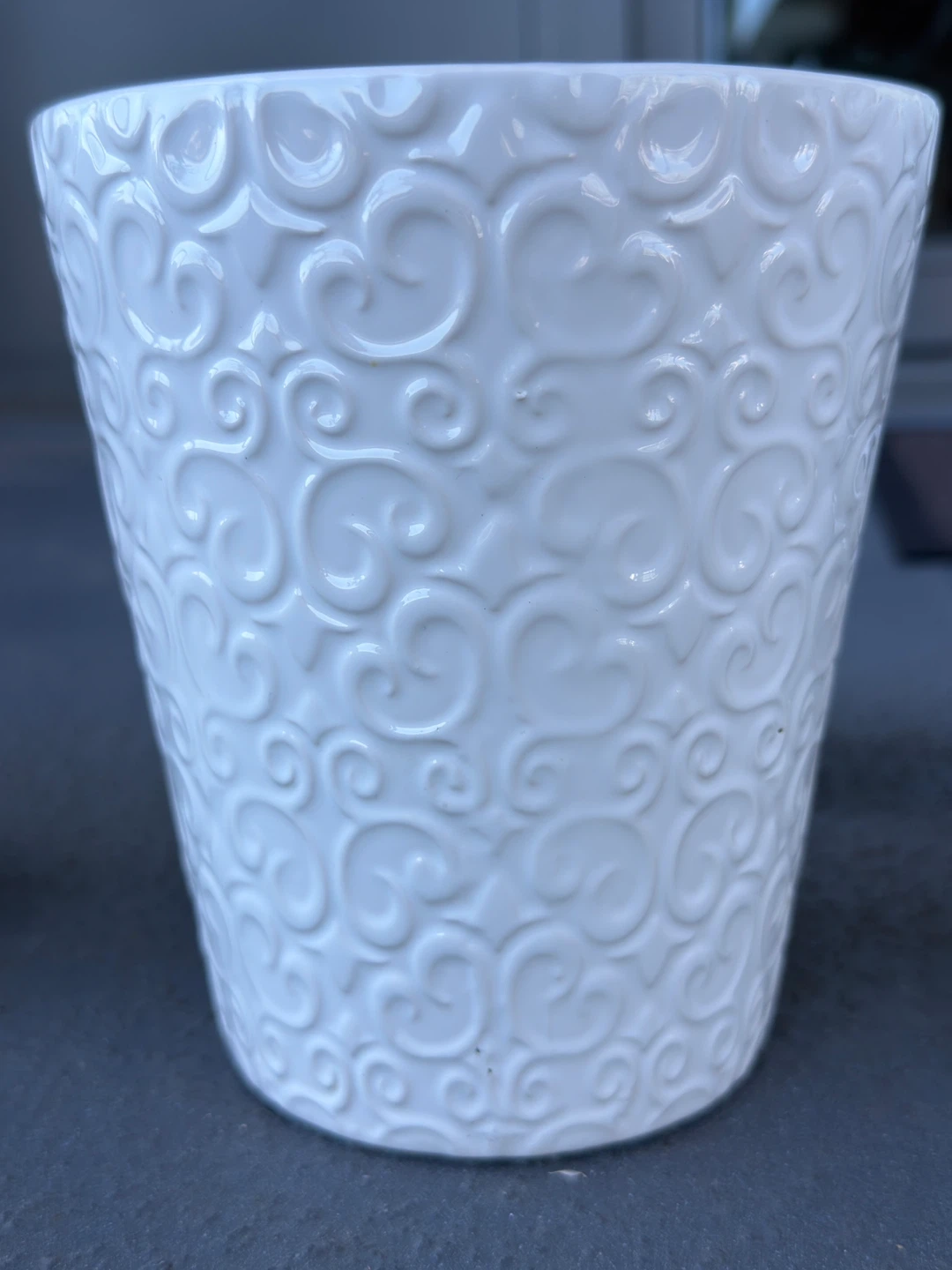 White Ceramic Plant Pots - photo 3