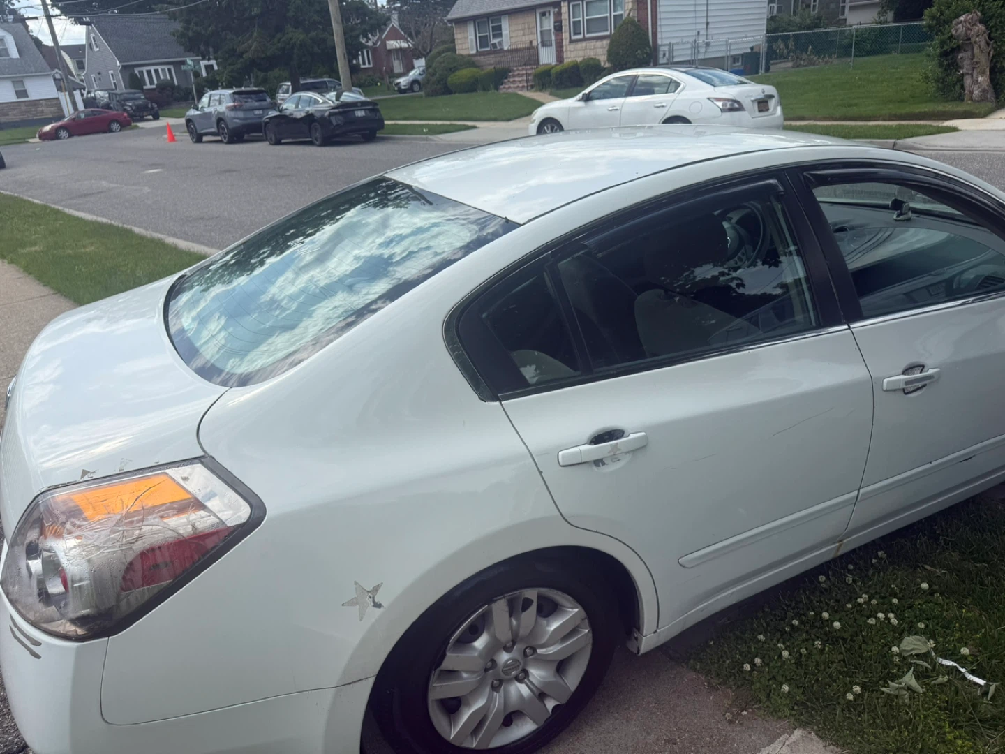 Nissan Altima Sedan - photo 3