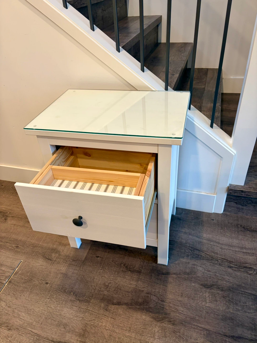 IKEA HEMNES nightstand with glass top - photo 2