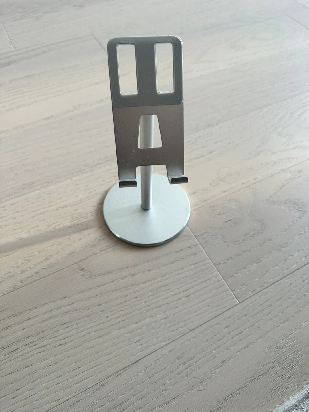 Adjustable Silver Cell Phone Stand - photo 2