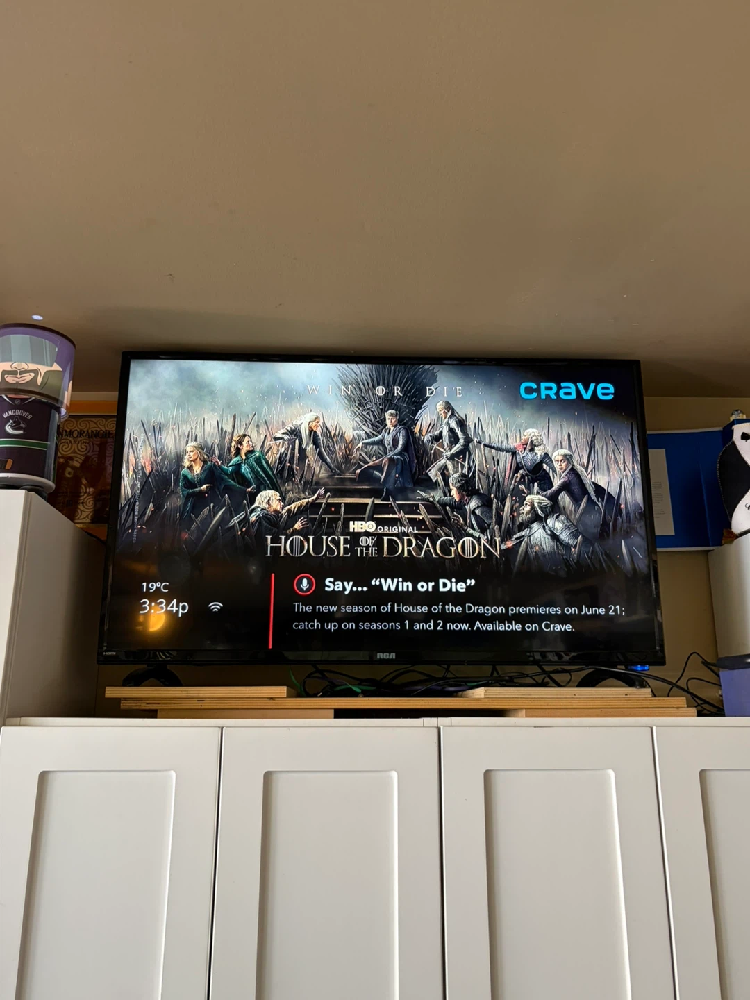 RCA 42" LED TV - photo 4