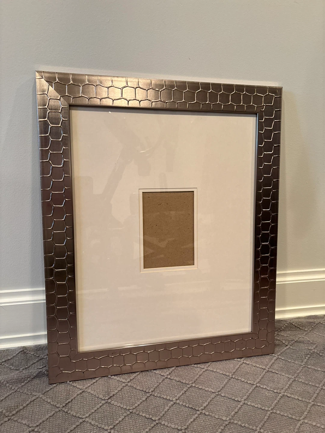 Decorative Picture Frame with Embossed Texture - photo 4