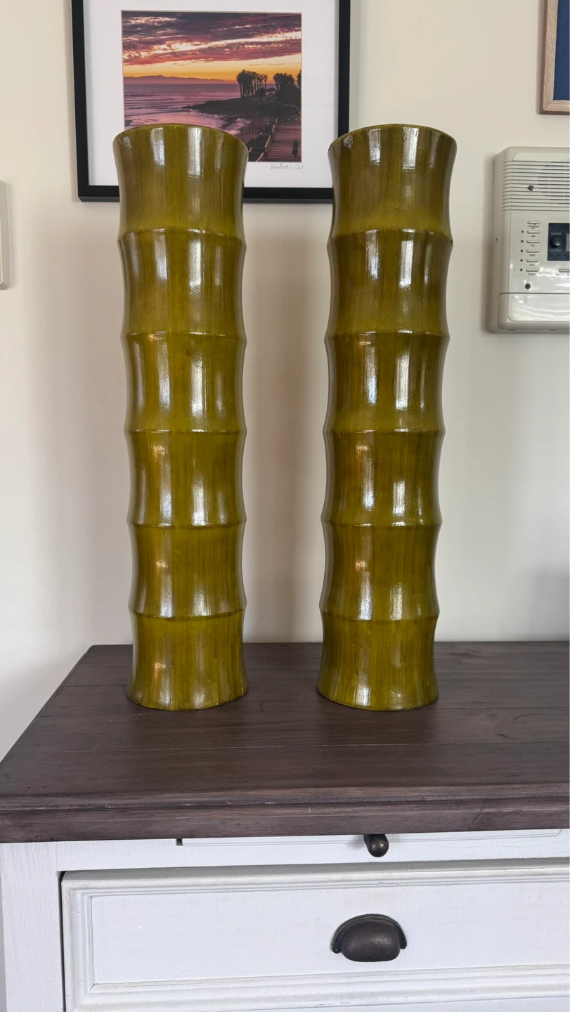 Pair of Large Bamboo-Style Vases - Olive Green - photo 2