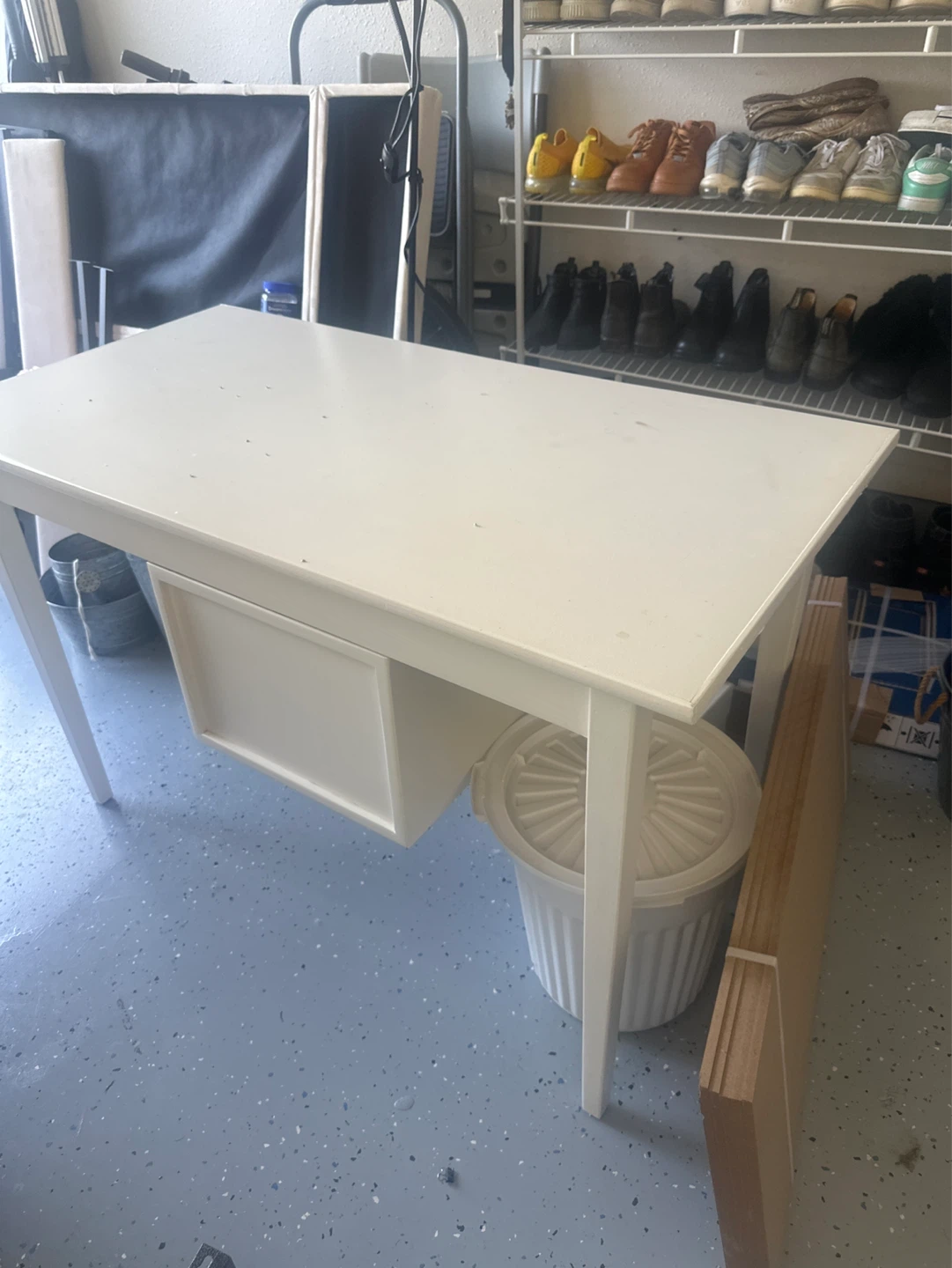 White Desk with Drawers and office chair