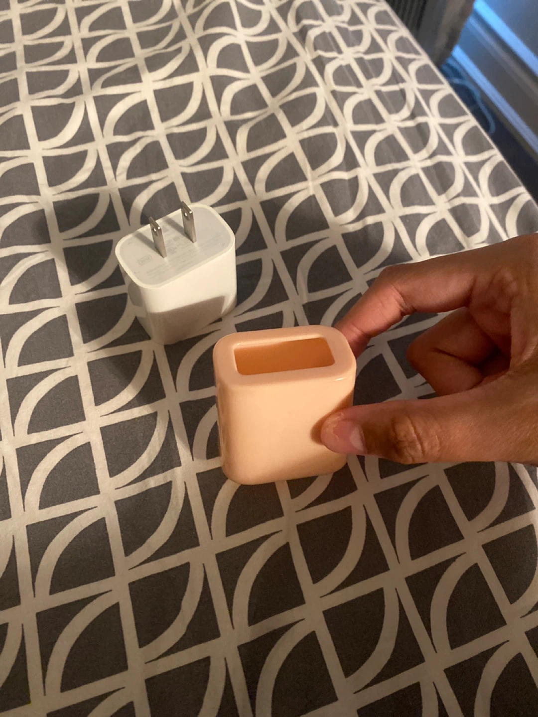 Apple Power Adapter (White) & Pink Case - photo 2