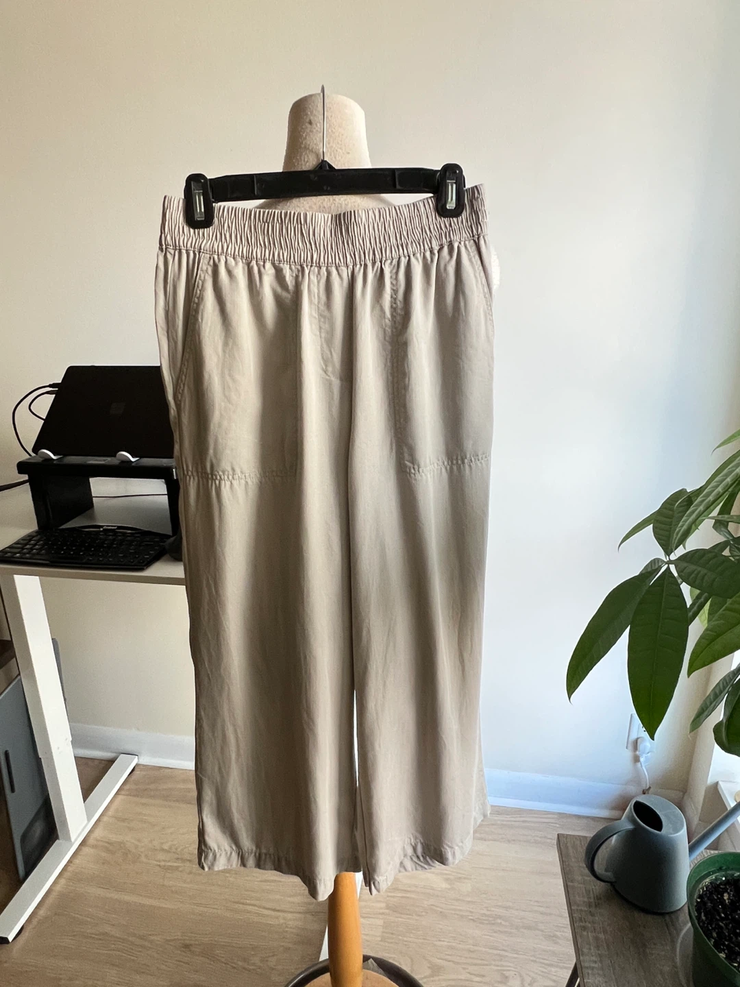 Wide Leg Pants Size S