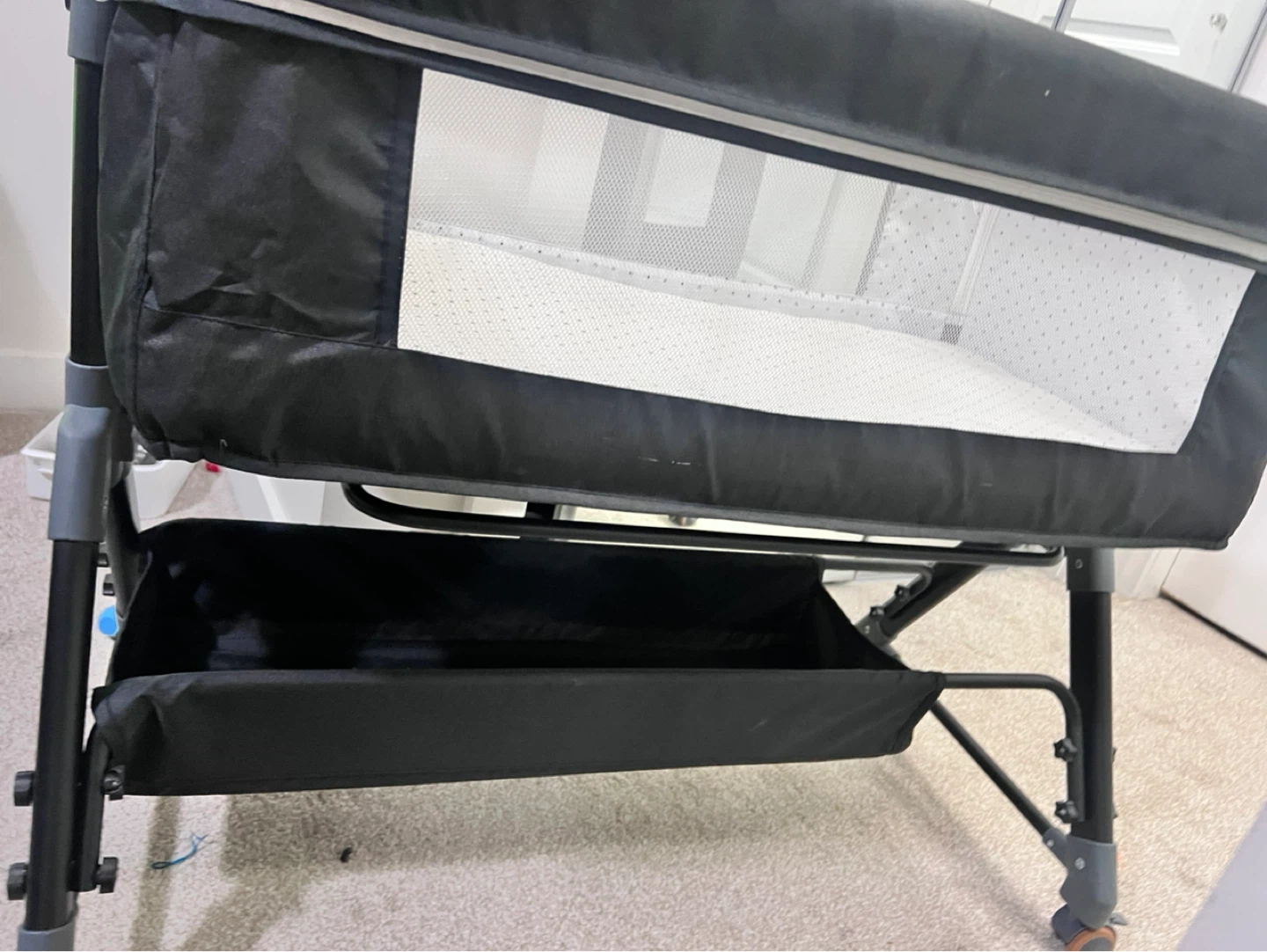 Black Bassinet with Star Print - photo 5
