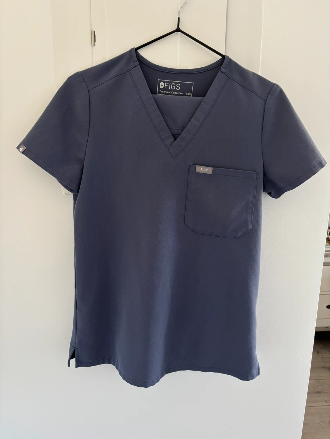 FIGS Space Navy Scrub Top and Pants Set - XXS/XS