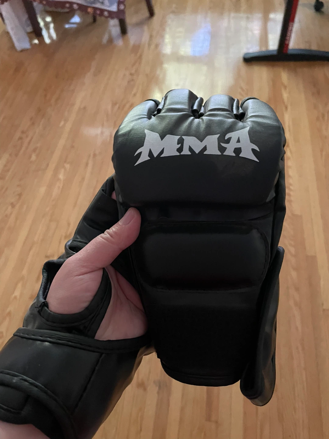 NEVER WORN NEW Black MMA Training Gloves - photo 4
