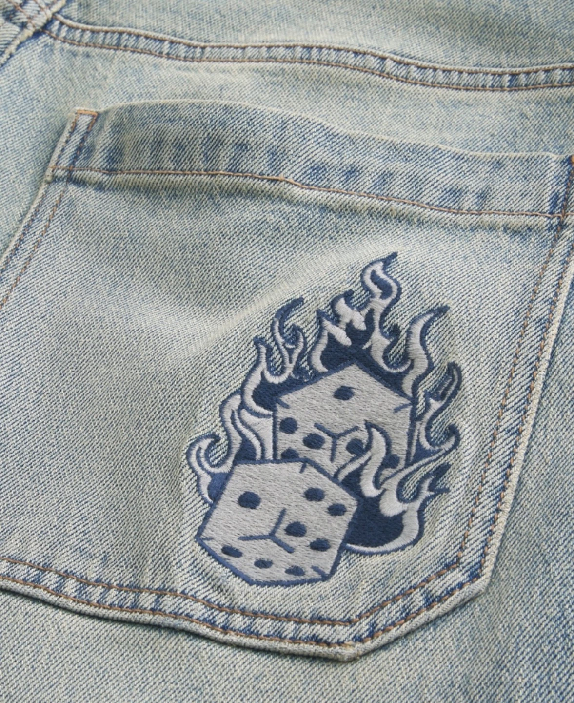 Brand new Hollister Light Wash Denim Jeans with Dice Graphic - photo 2