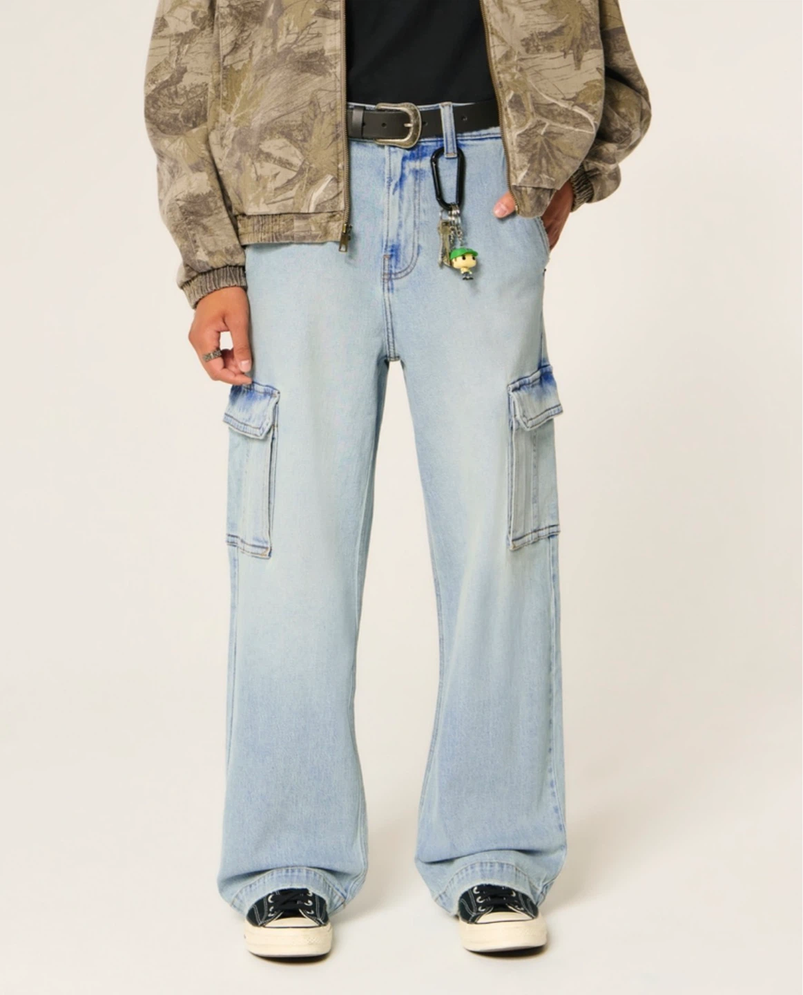 Brand new Hollister Light Wash Cargo Jeans - photo 2