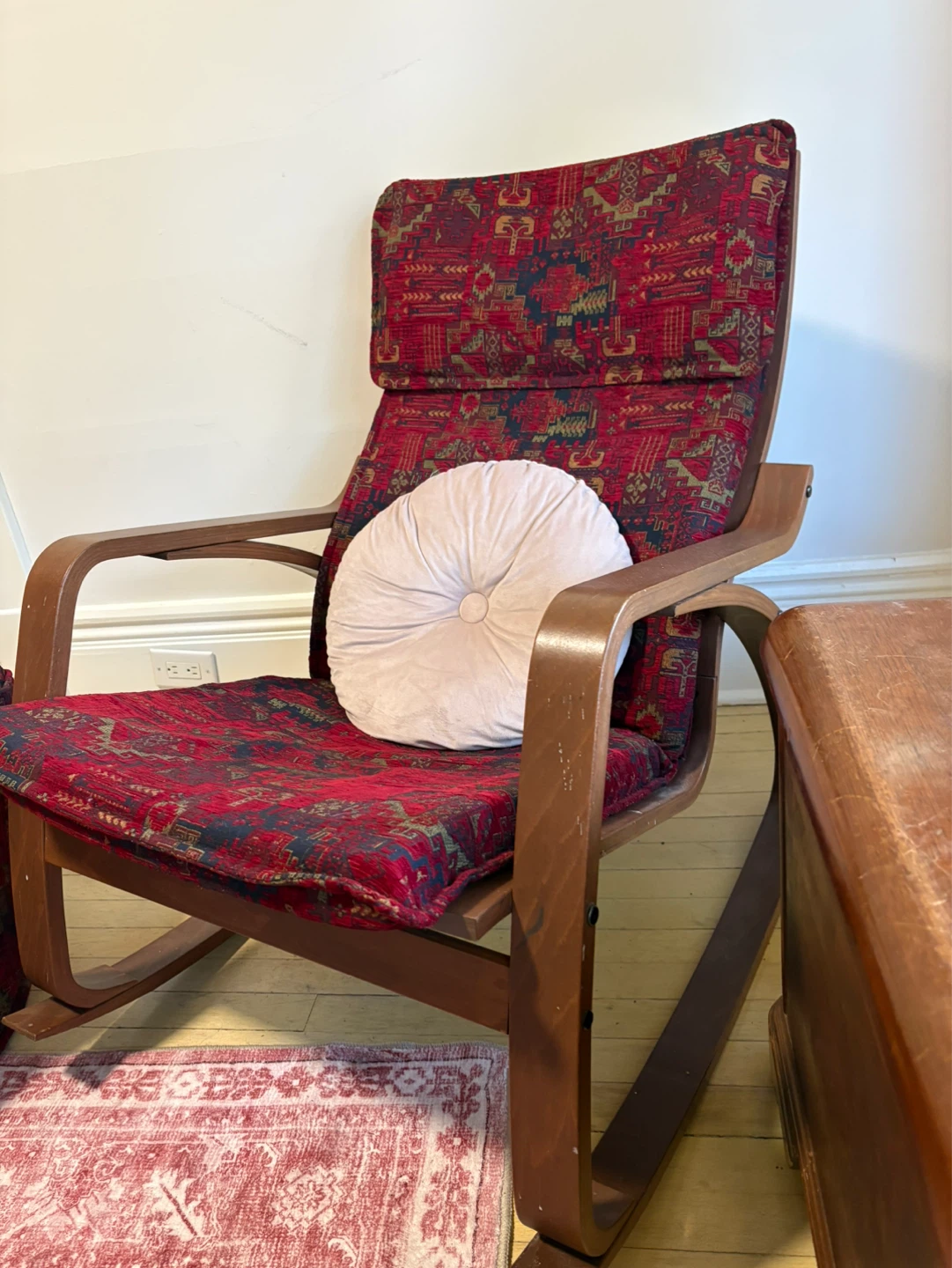 Rocking Chair with Matching Beanbag - photo 4