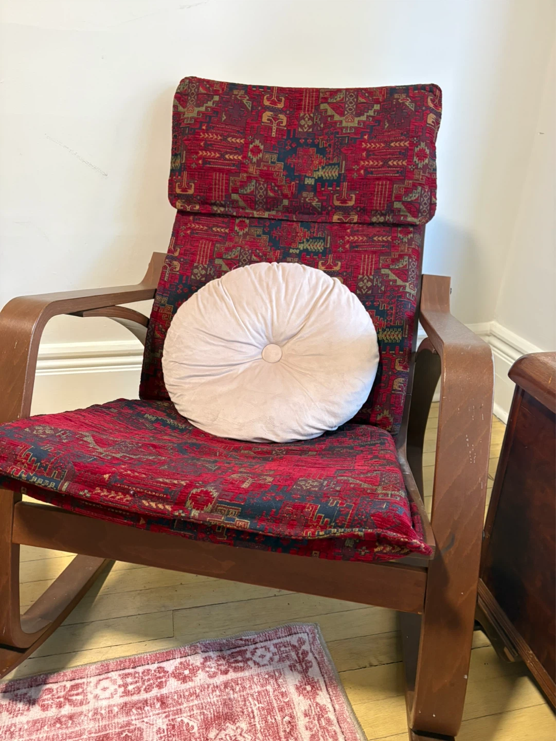 Rocking Chair with Matching Beanbag - photo 3