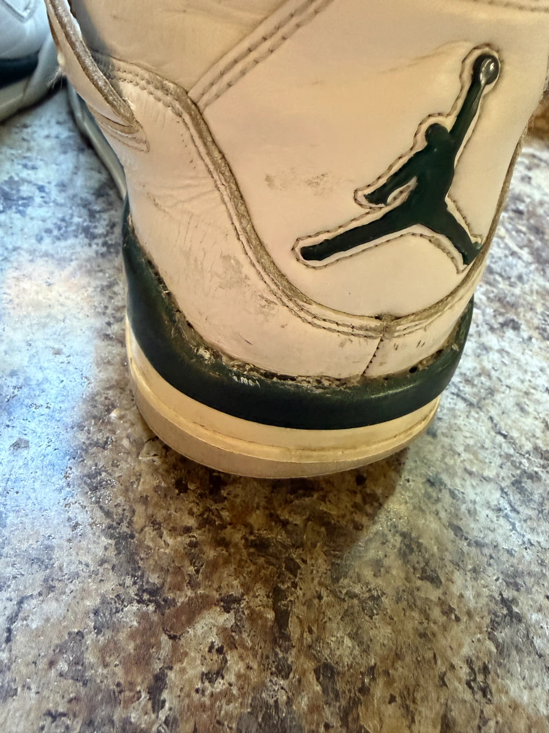 Jordan 4 Retro White Green - photo 3