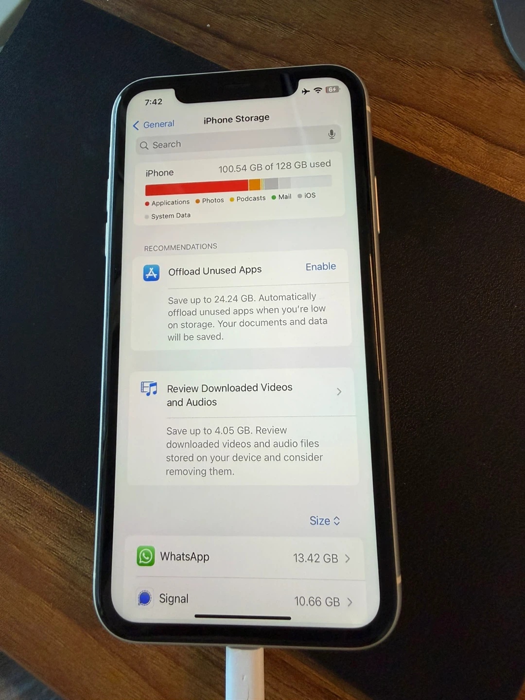 iPhone 11 128GB White - photo 2