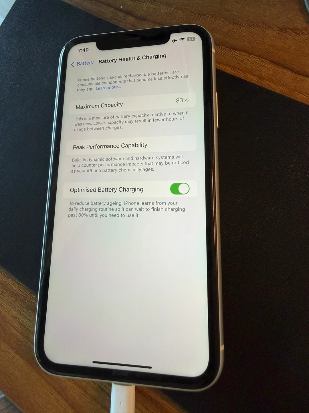 iPhone 11 128GB White - photo 3