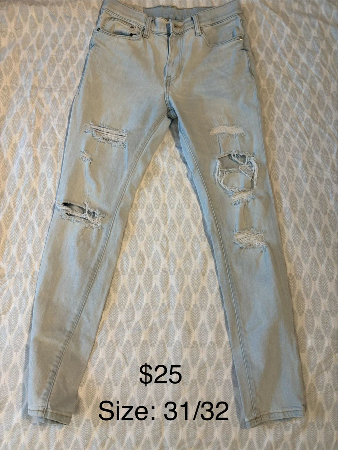 H&M Skinny Fit Ripped Jeans