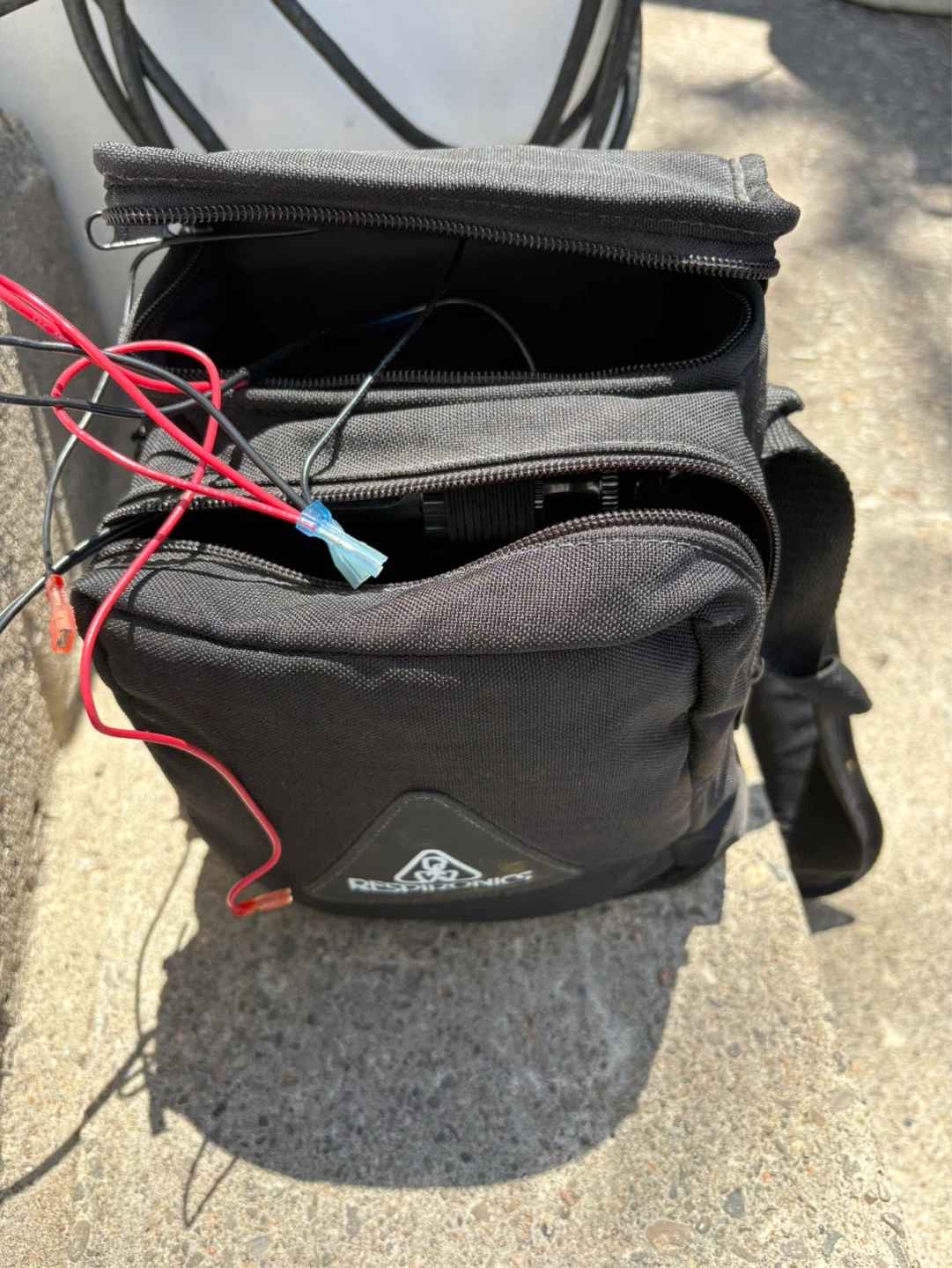 Respironics Portable Battery Pack w/ Accessories - photo 4