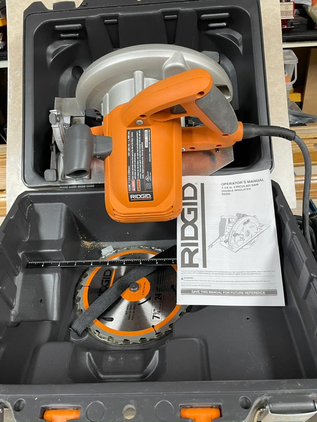 RIDGID 7-1/4 in. Circular Saw with Case and Extra Blade