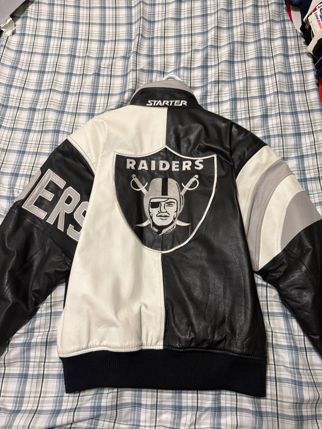 Vintage Starter Las Vegas Raiders Leather Jacket - photo 4