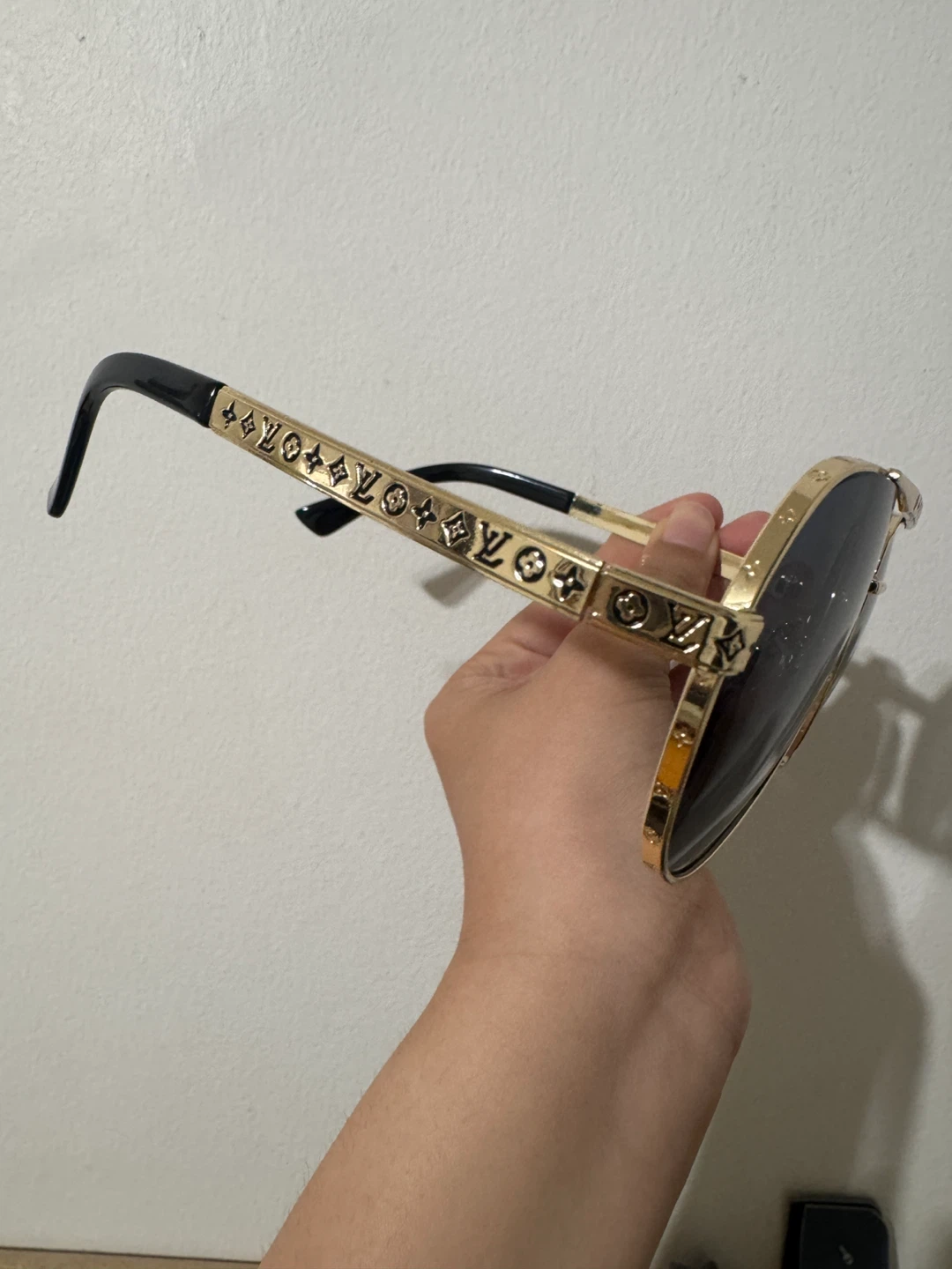 Louis Vuitton Aviator Sunglasses - photo 2