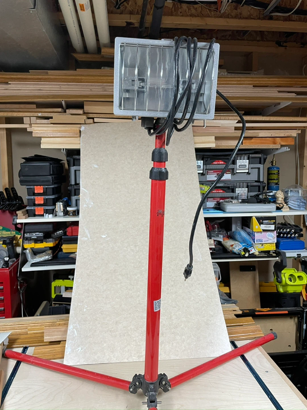 Red Tripod Work Light