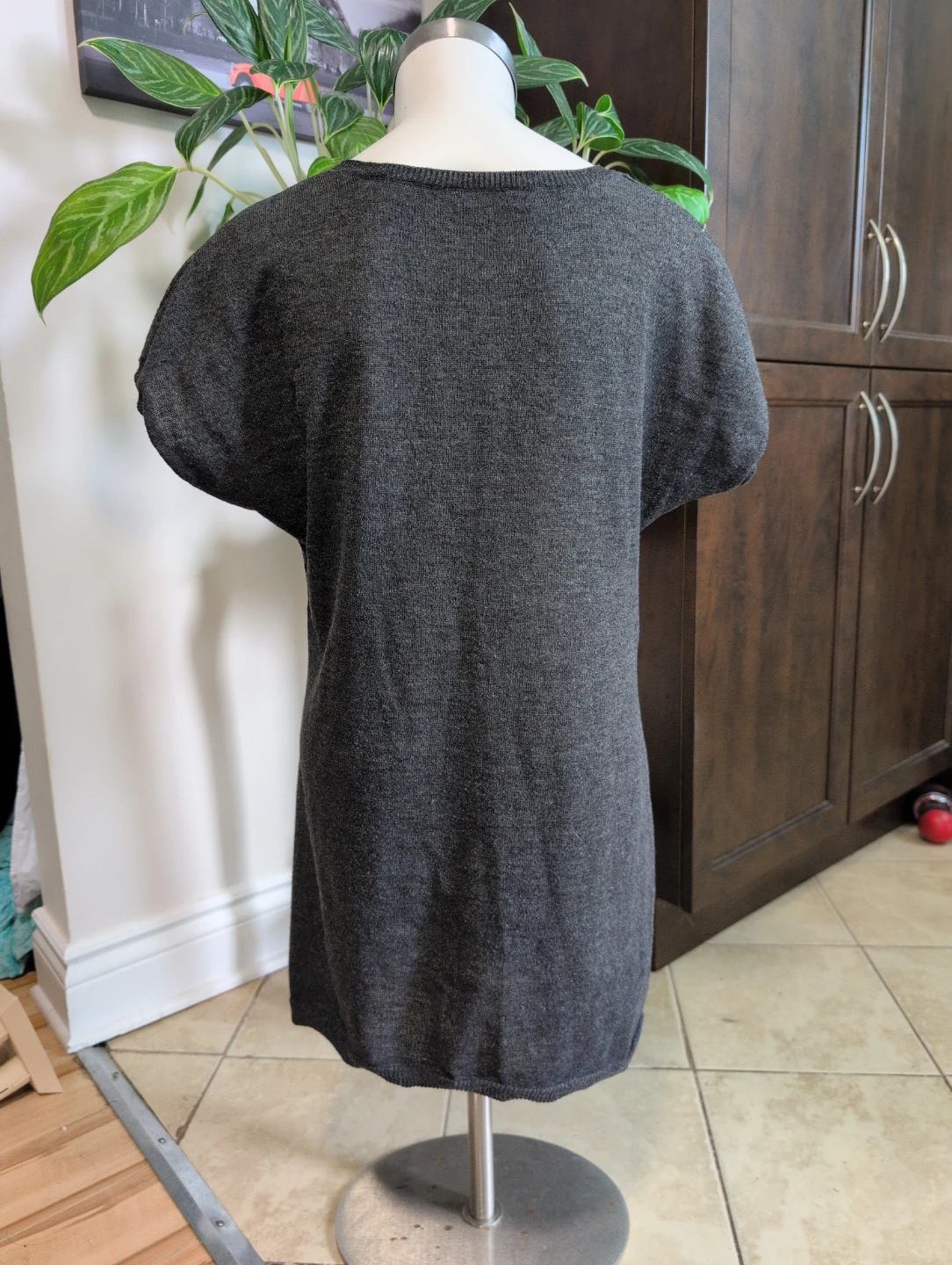 RICKI'S Women's Grey Sequined Knit Top Size M/M - photo 4