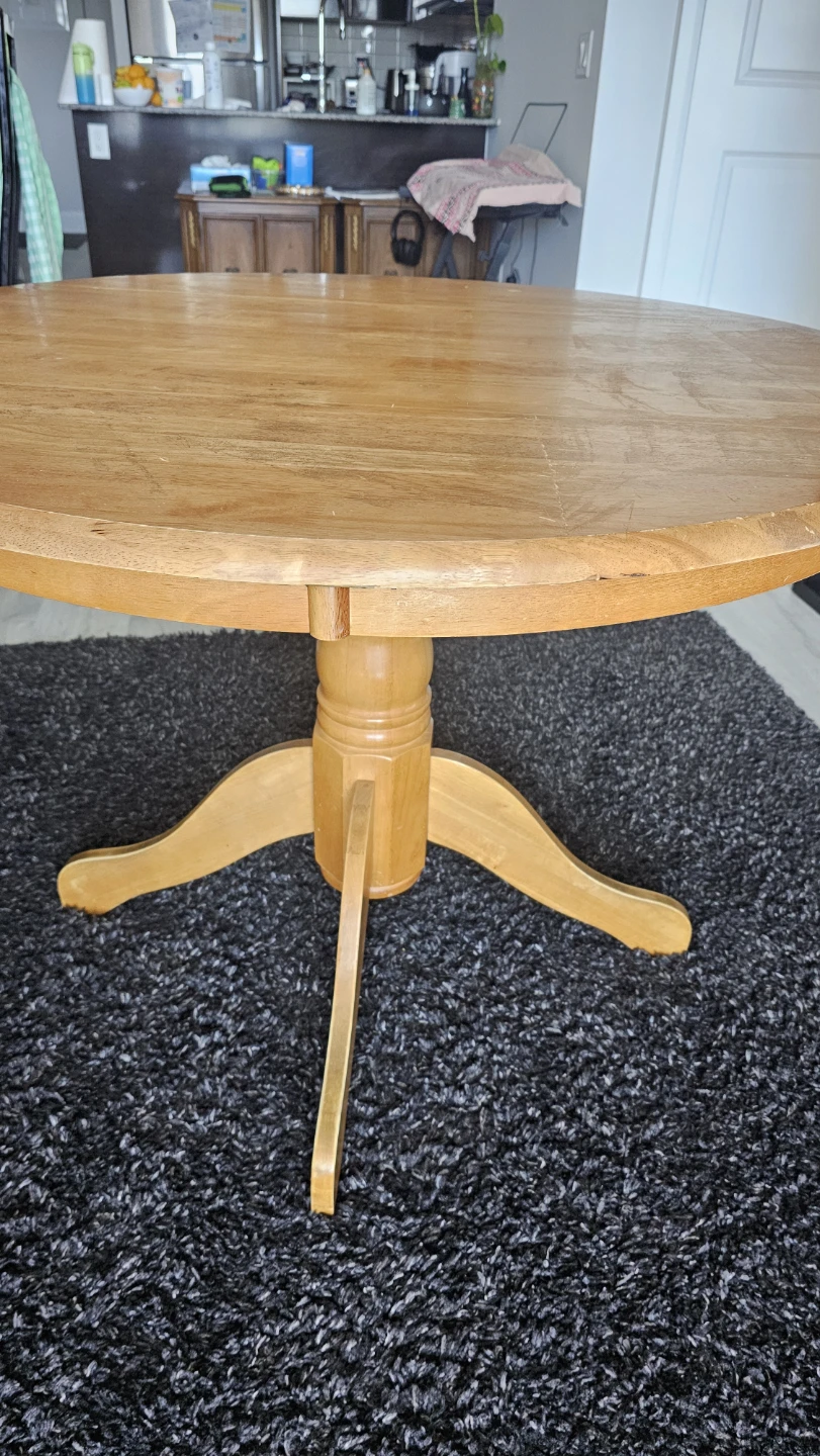 Round Oak Pedestal Dining Table - photo 3