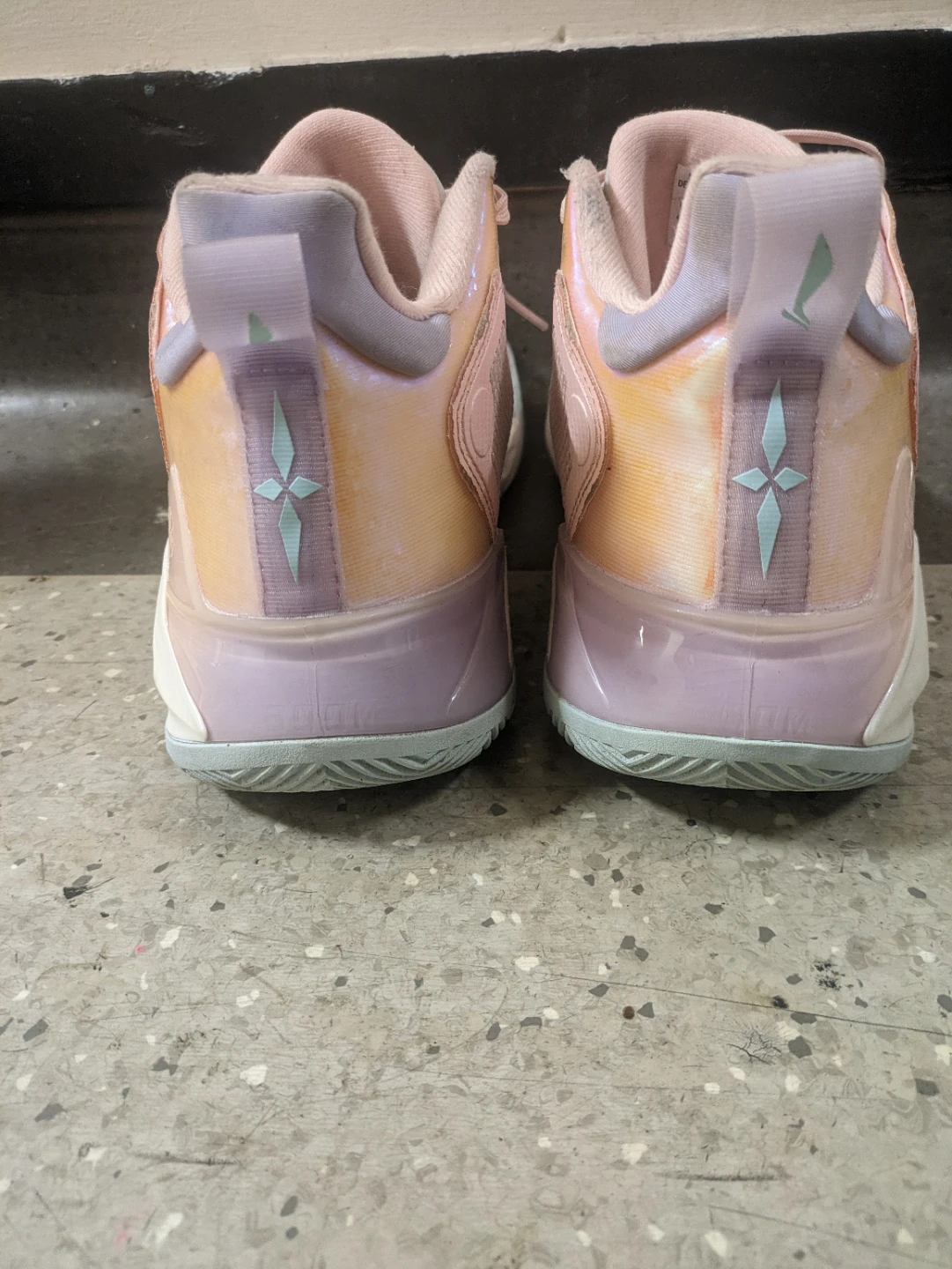 Li-Ning Basketball Shoes - Pink/Purple