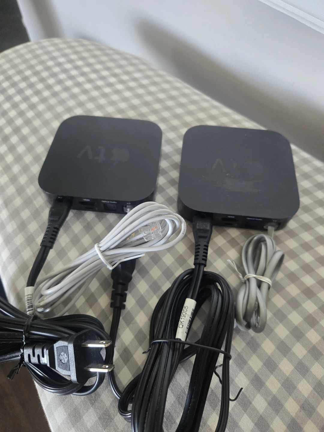 Apple TV Media Streamers - photo 2